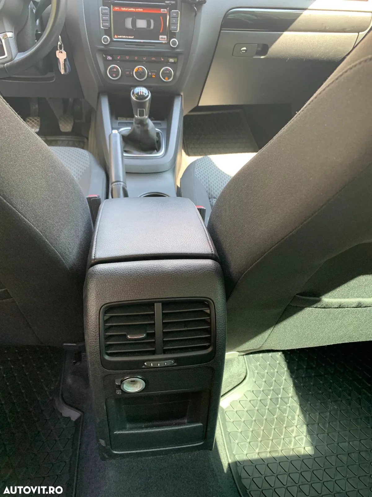 Volkswagen Jetta 1.2 TSI Comfortline - 15