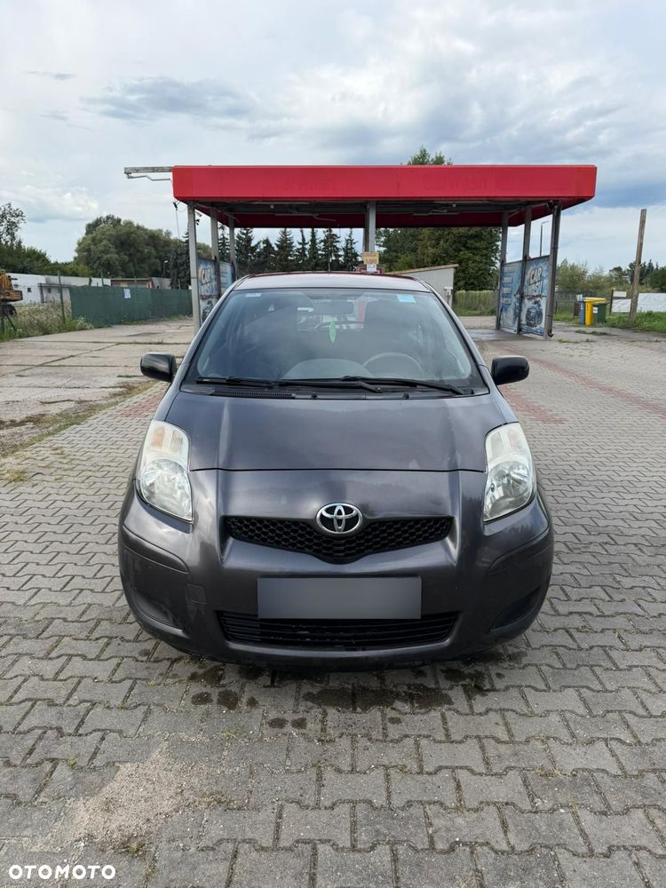 Toyota Yaris 1.0 Luna A/C - 4