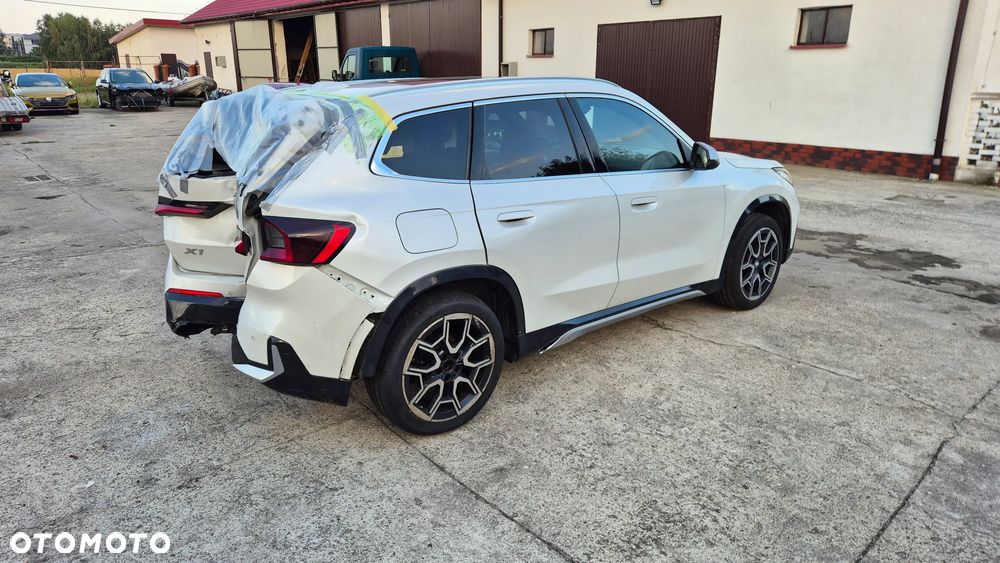 BMW X1 sDrive18d Sport Line - 11