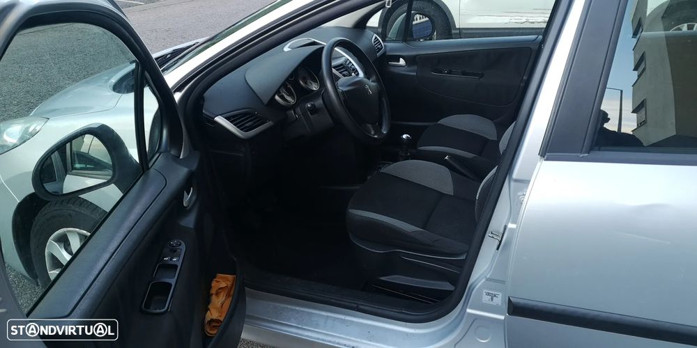 Peugeot 207 1.4 16V Open - 5