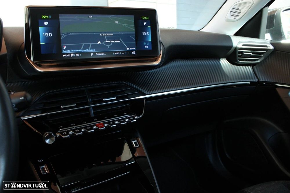 Peugeot e-2008 Allure Pack - 27