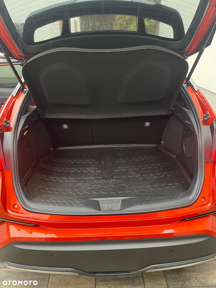 Toyota C-HR - 15