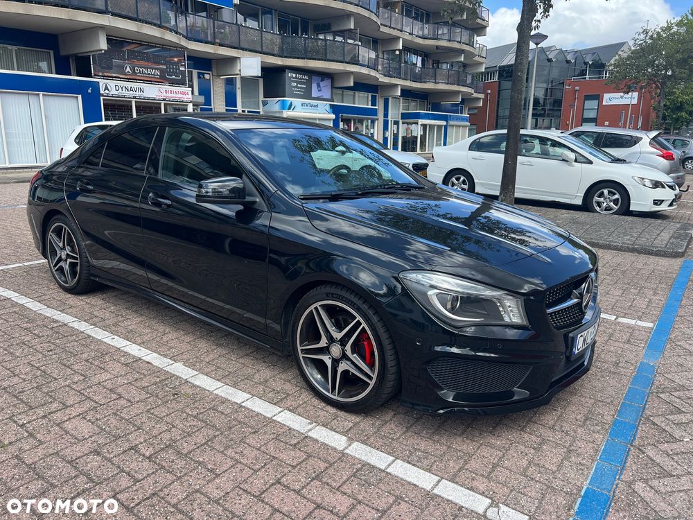 Mercedes-Benz CLA 200 7G-DCT - 3