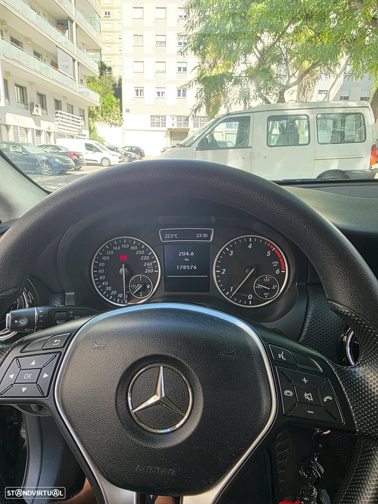 Mercedes-Benz A 180 CDI (BlueEFFICIENCY) - 7