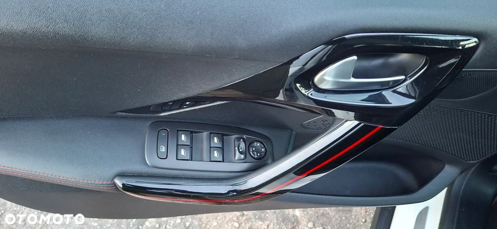 Peugeot 2008 PureTech 110 Stop&Start EAT6 GT-Line Edition - 15