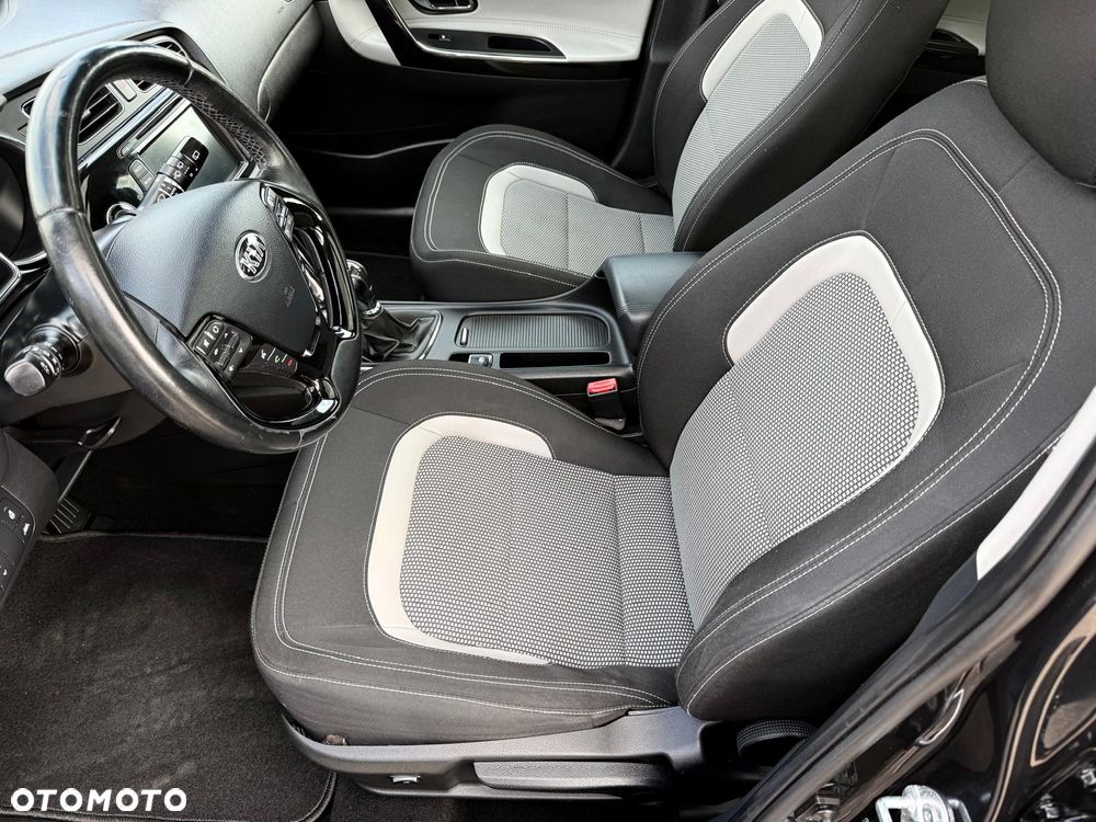 Kia Ceed 1.6 CRDi 128 Platinum Edition - 25