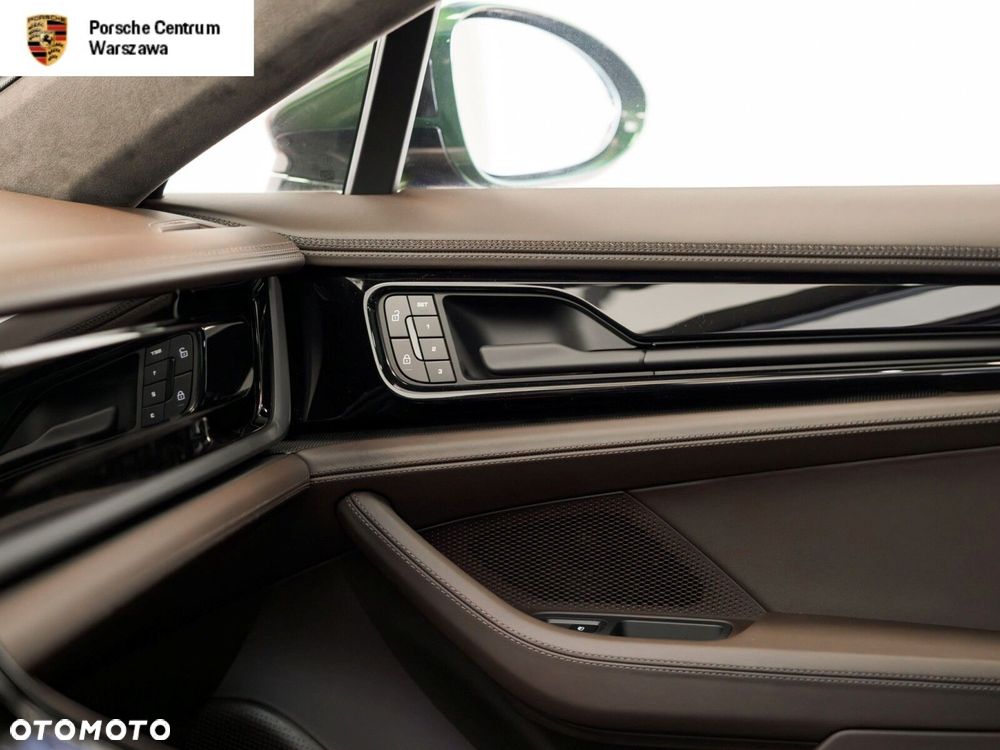 Porsche Panamera - 12