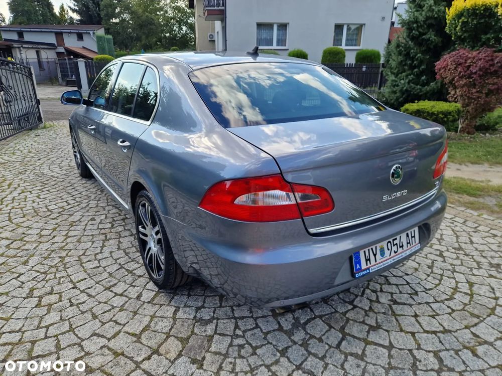 Skoda Superb 1.6 TDI Active Greenline - 10