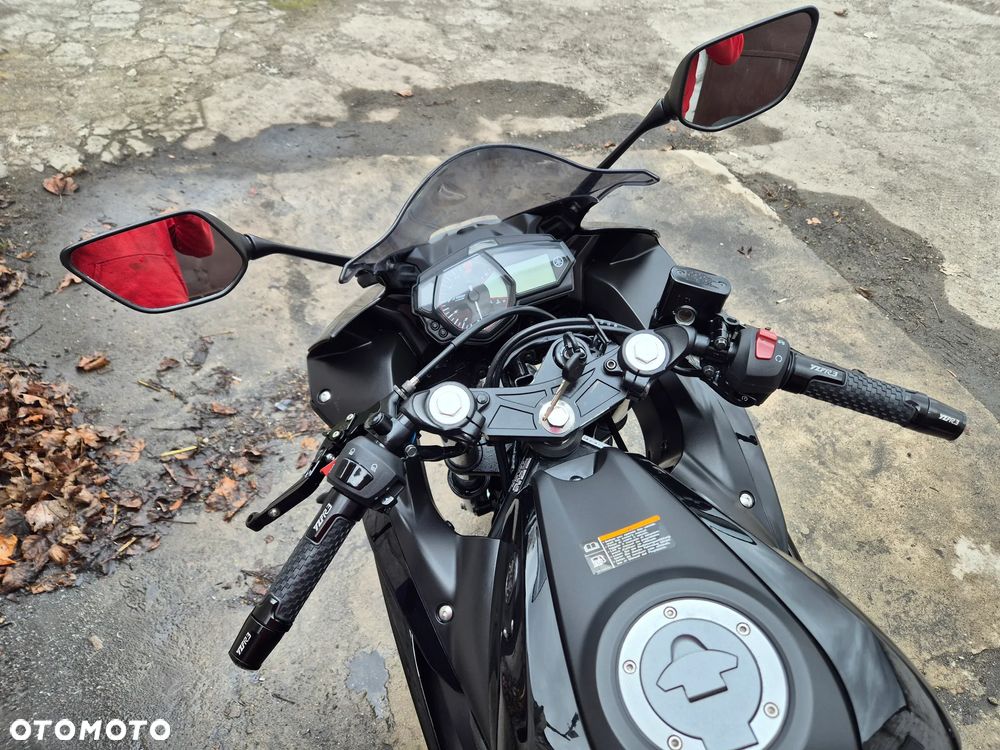 Yamaha R3 - 9