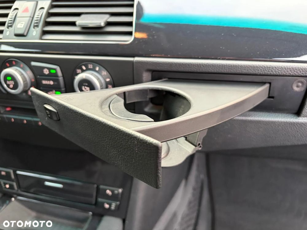 BMW Seria 5 520i Edition Exclusive - 27