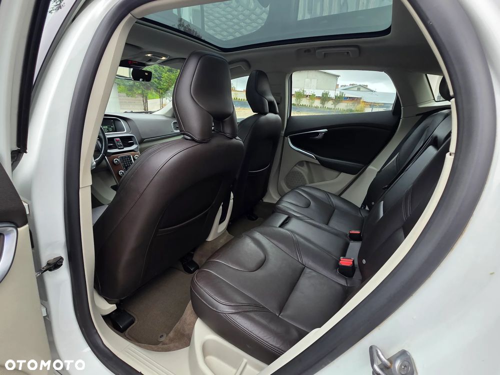 Volvo V40 - 4