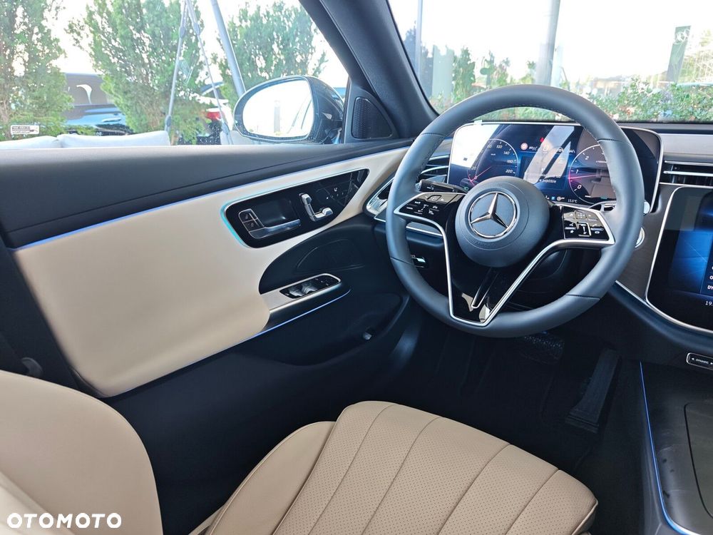 Mercedes-Benz Klasa E - 14