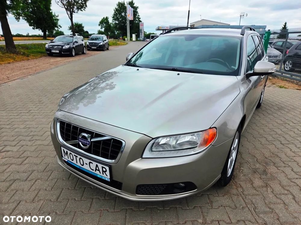 Volvo V70 2.0D Momentum - 22
