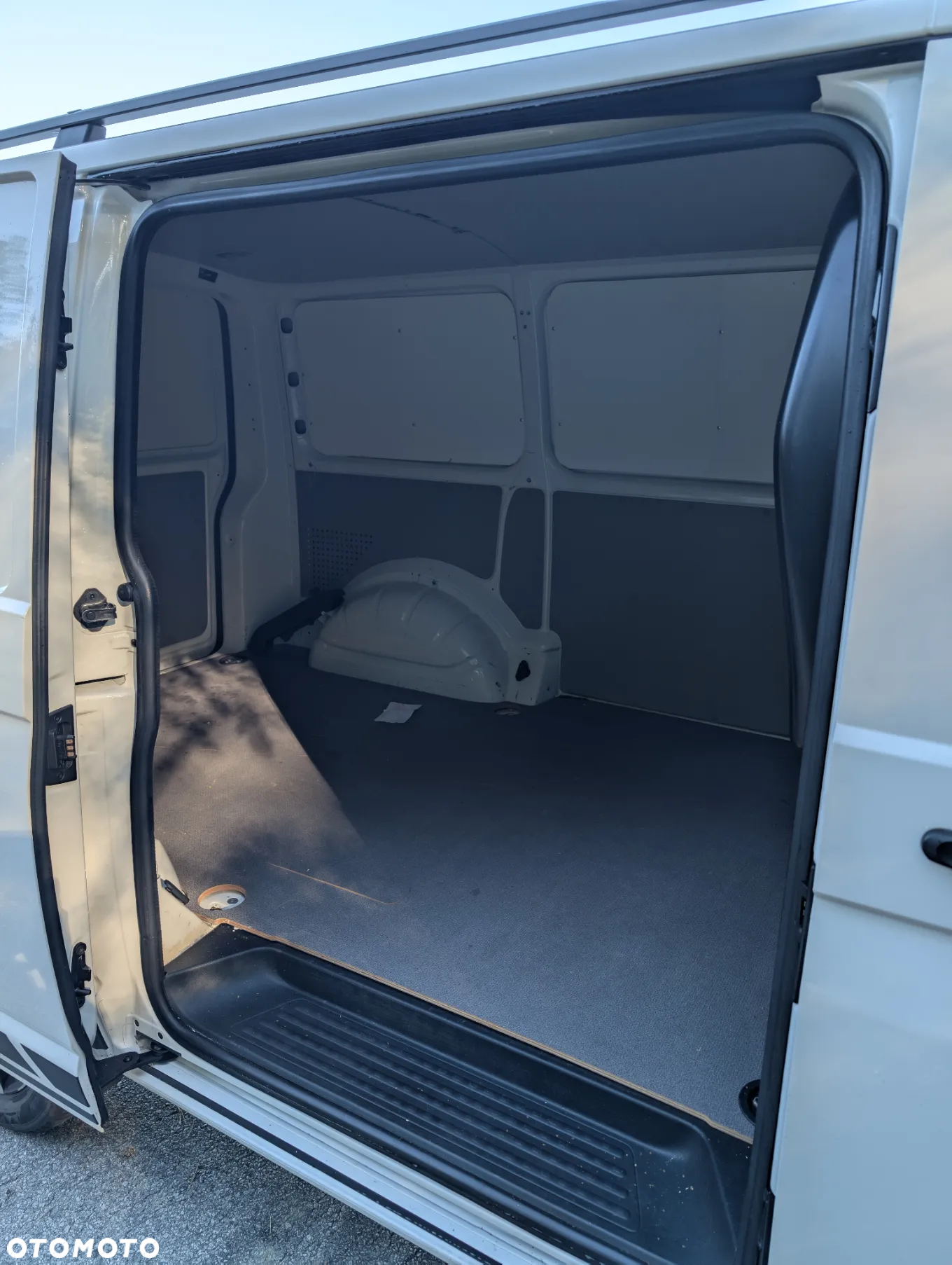 Volkswagen Transporter T6 - 15