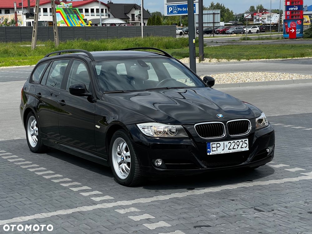 BMW Seria 3 318i - 2