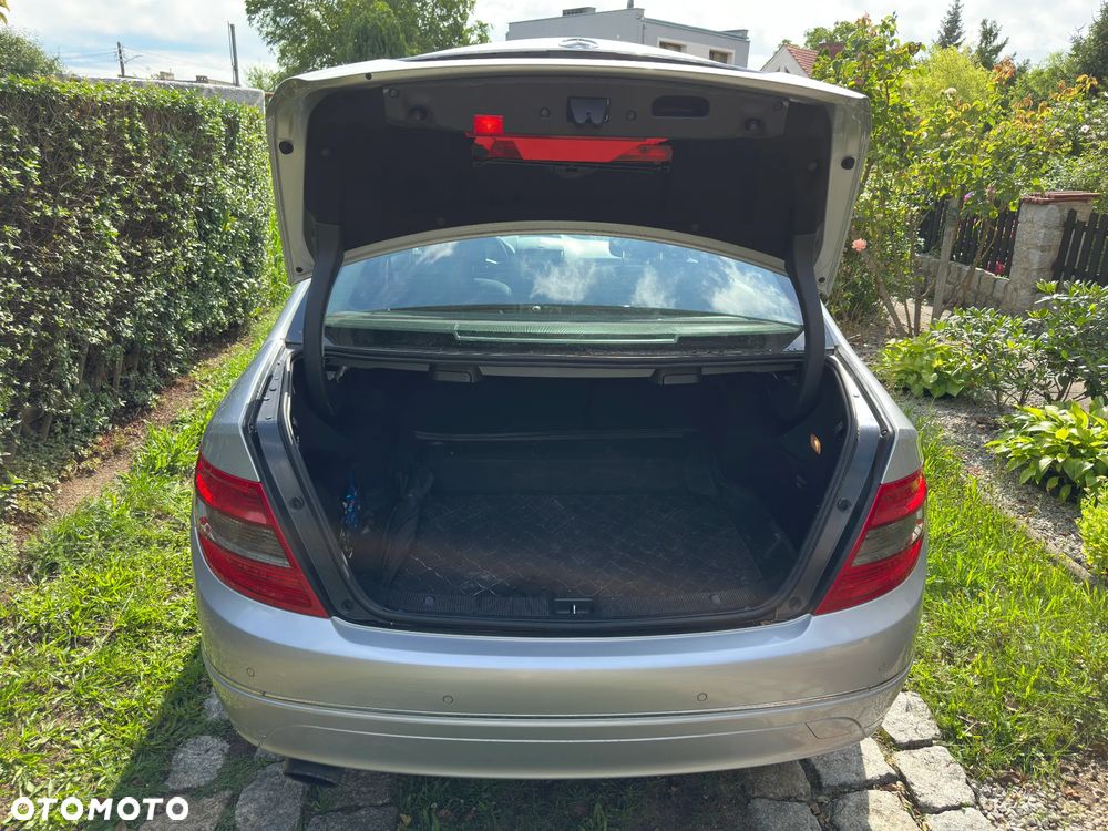 Mercedes-Benz Klasa C 200 Kompressor Avantgarde - 12