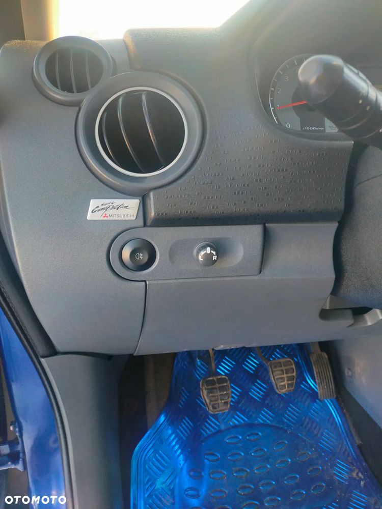 Mitsubishi Colt - 14