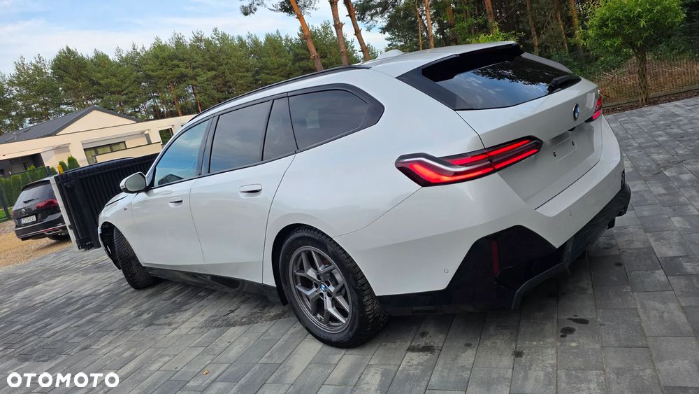 BMW Seria 5 520i mHEV M Sport - 4