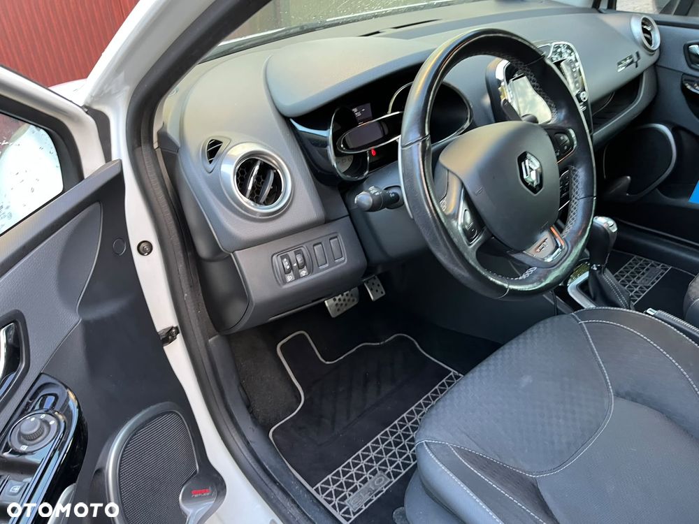 Renault Clio - 9