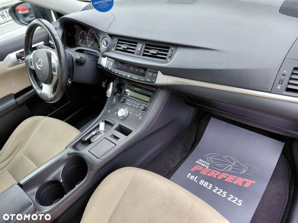Lexus CT - 14