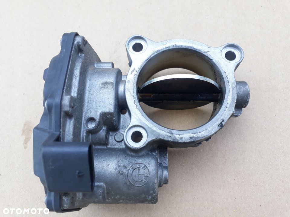 PRZEPUSTNICA BMW E60 E87 E90 2.0D N47D20C 7810752 - 2