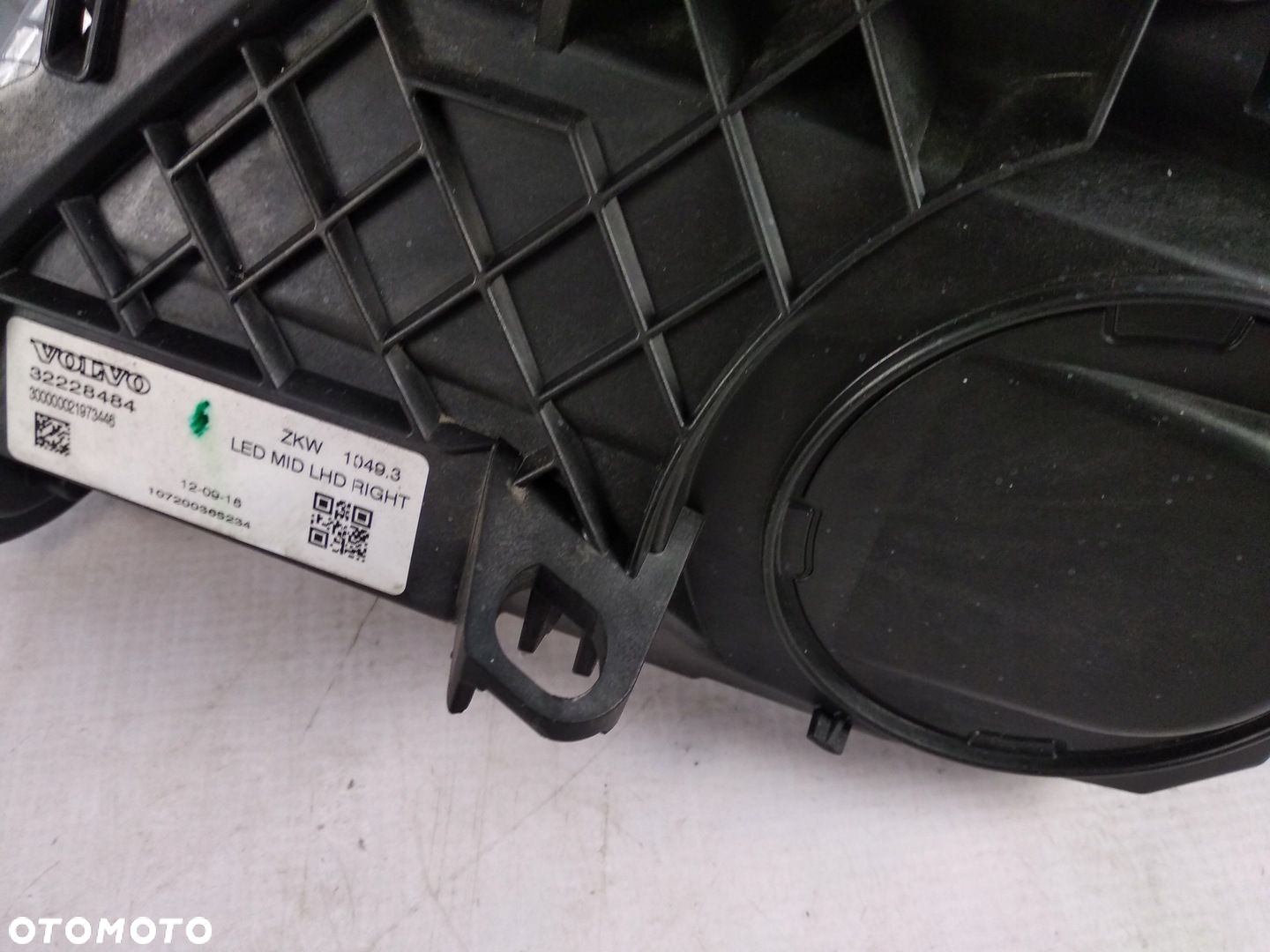 Volvo V40 XC40 Lift Full Led Prawy Lampa Przód - 11