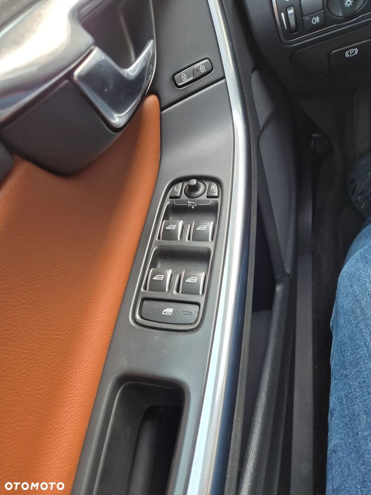 Volvo S60 T5 Drive-E R-Design Momentum - 16