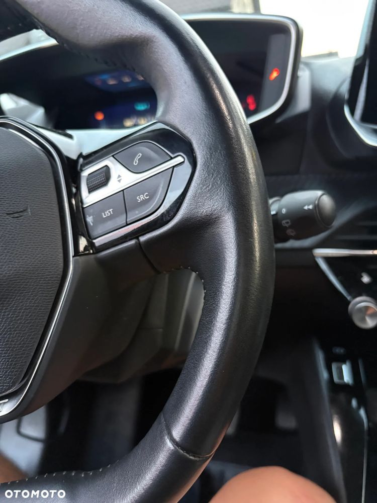 Peugeot 2008 1.5 BlueHDi Allure Pack S&S EAT8 - 15