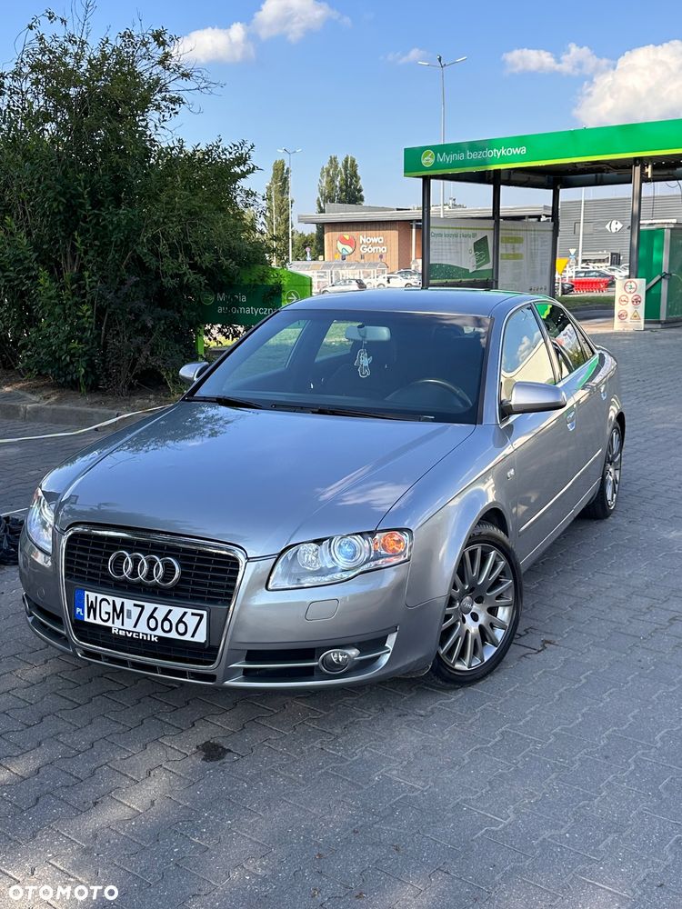 Audi A4 Limousine 2.0T FSI Quattro - 1