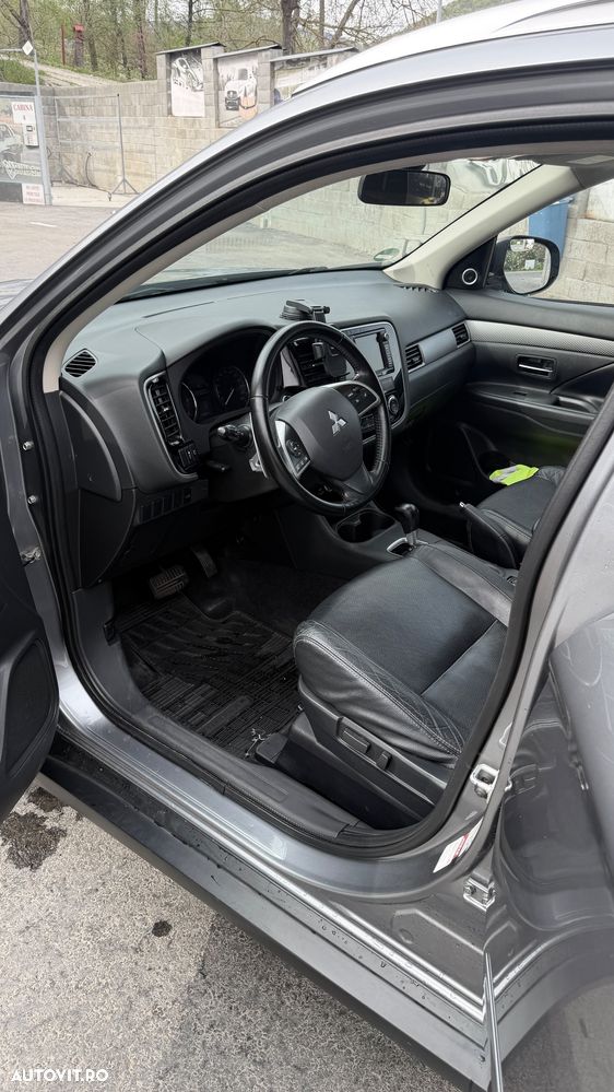 Mitsubishi Outlander 2.2L DI-D 6AT 4WD Intense+ A04 - 8