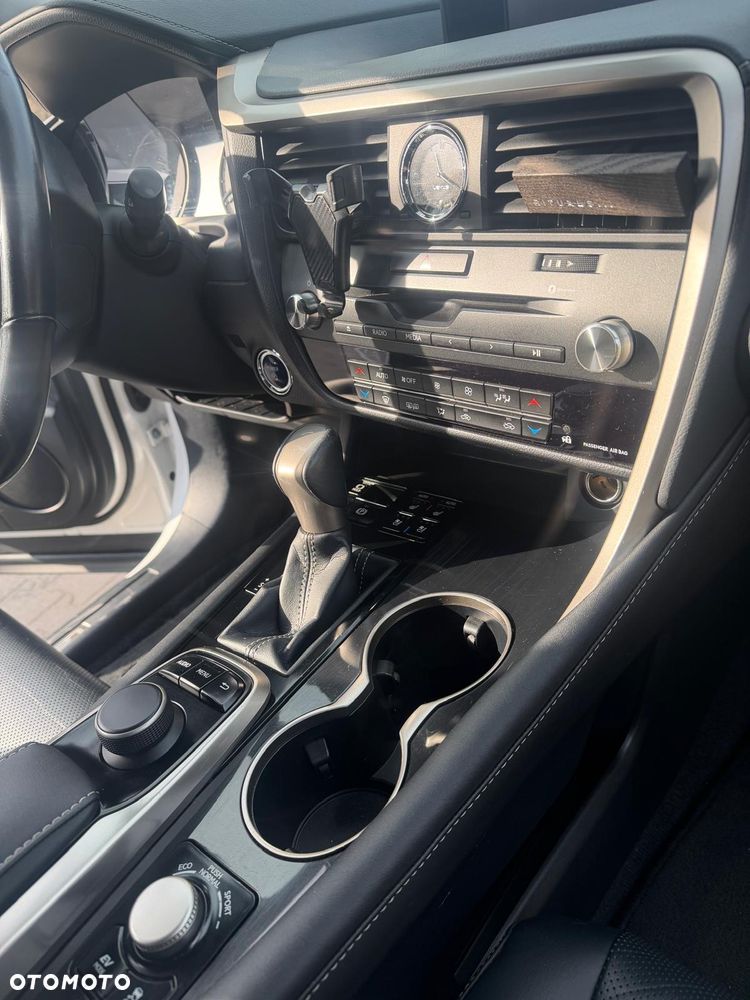 Lexus RX - 20