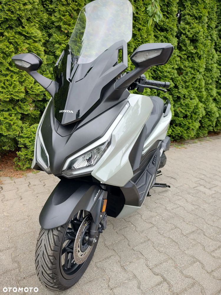 Honda NSS - 2