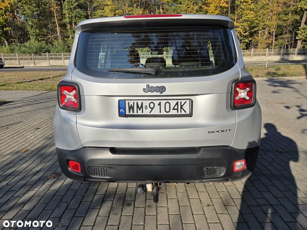 Jeep Renegade 1.6 E-TorQ Sport FWD - 6