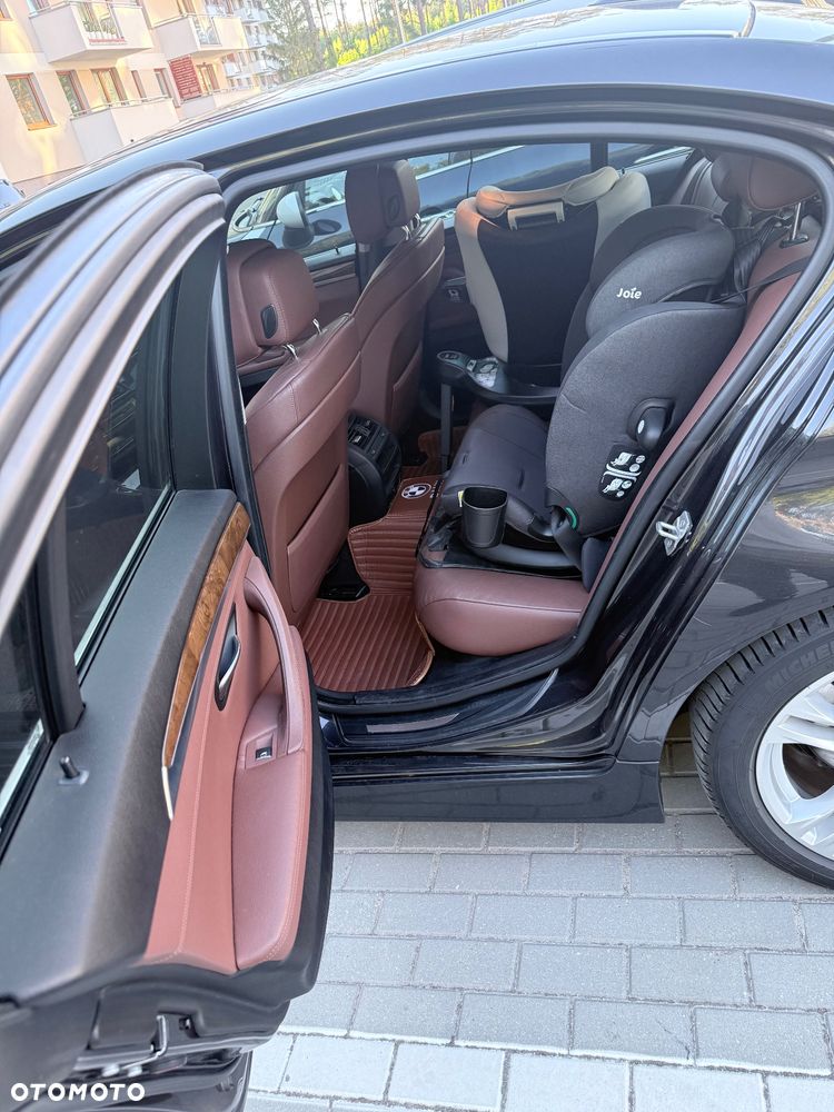 BMW Seria 5 535i xDrive Luxury Line - 8