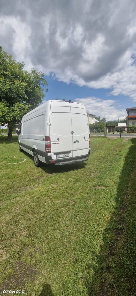 Mercedes-Benz Sprinter - 9