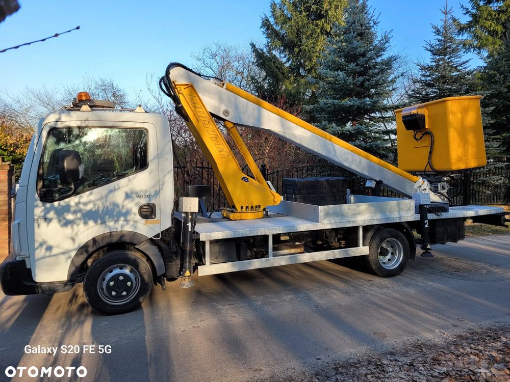 Renault Maxity 120DXI - 12