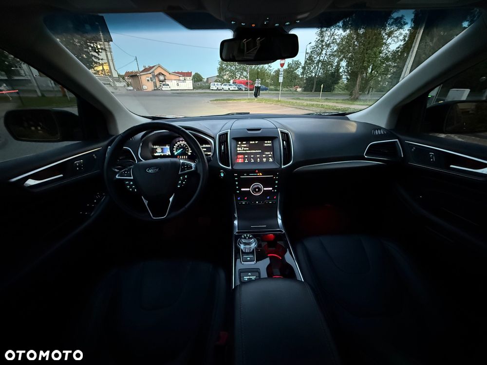 Ford Edge - 16