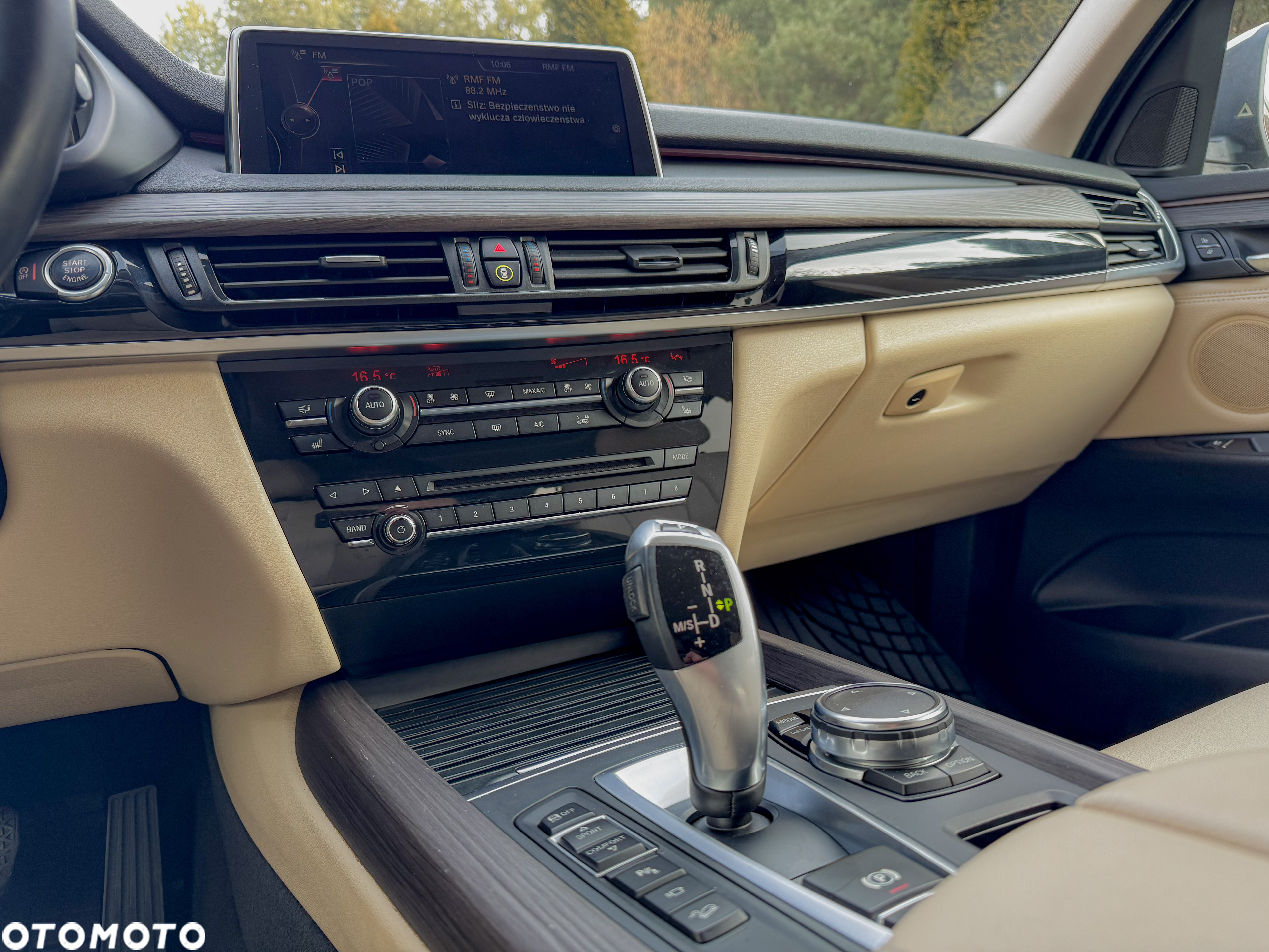 BMW X5 xDrive35i - 11