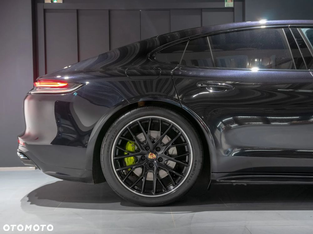 Porsche Panamera 4S E-Hybrid - 11