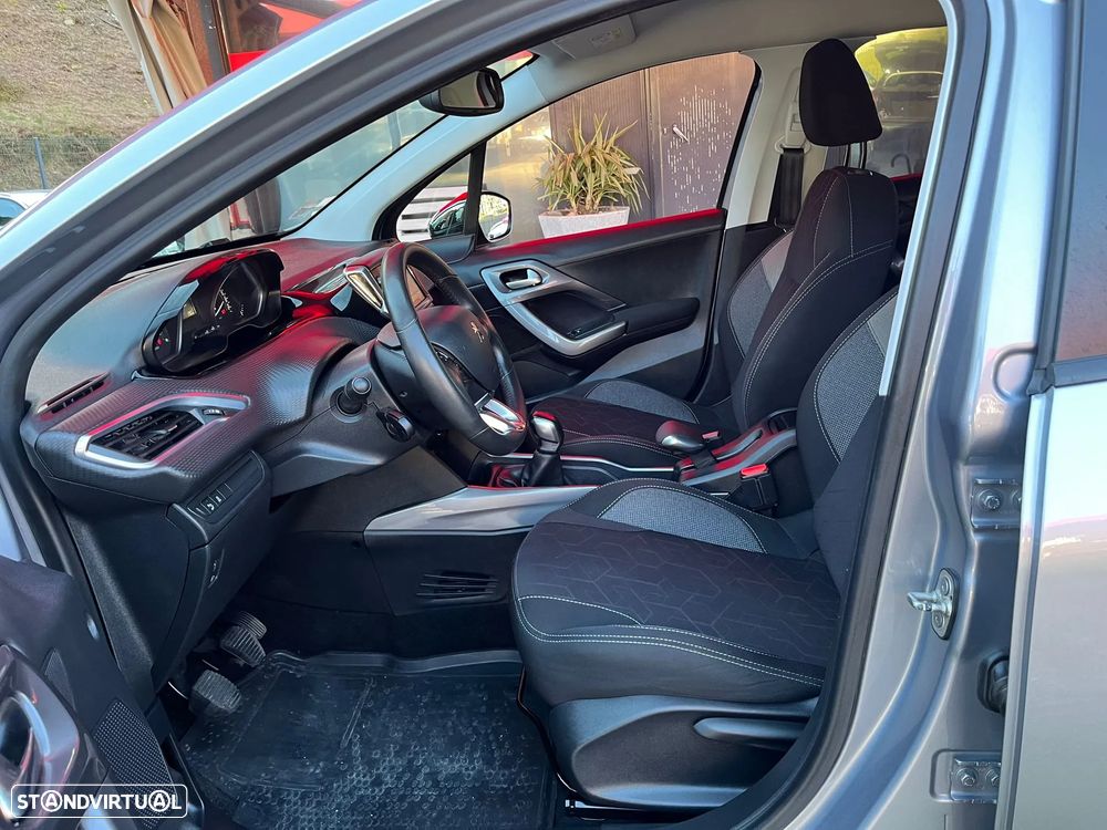 Peugeot 2008 1.6 BlueHDi Style - 11