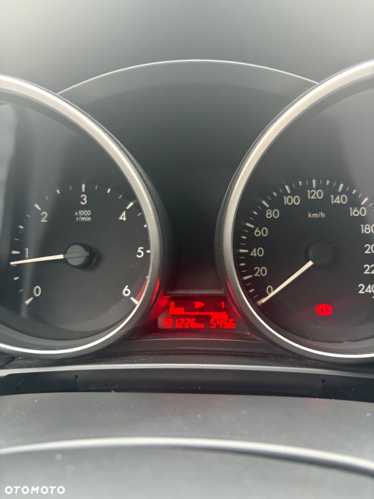 Mazda 5 1.6 CD Navi + - 9