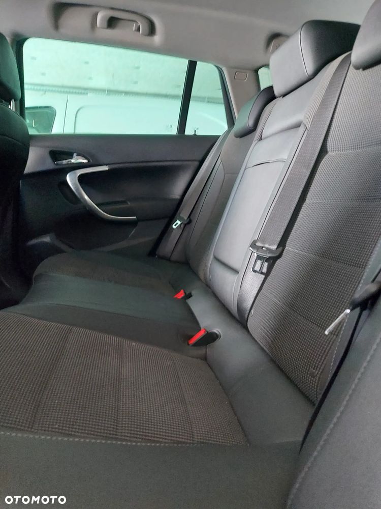 Opel Insignia - 16