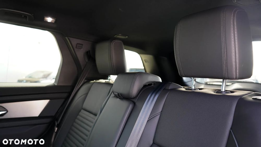 Land Rover Discovery Sport 2.0 D200 mHEV R-Dynamic SE - 27