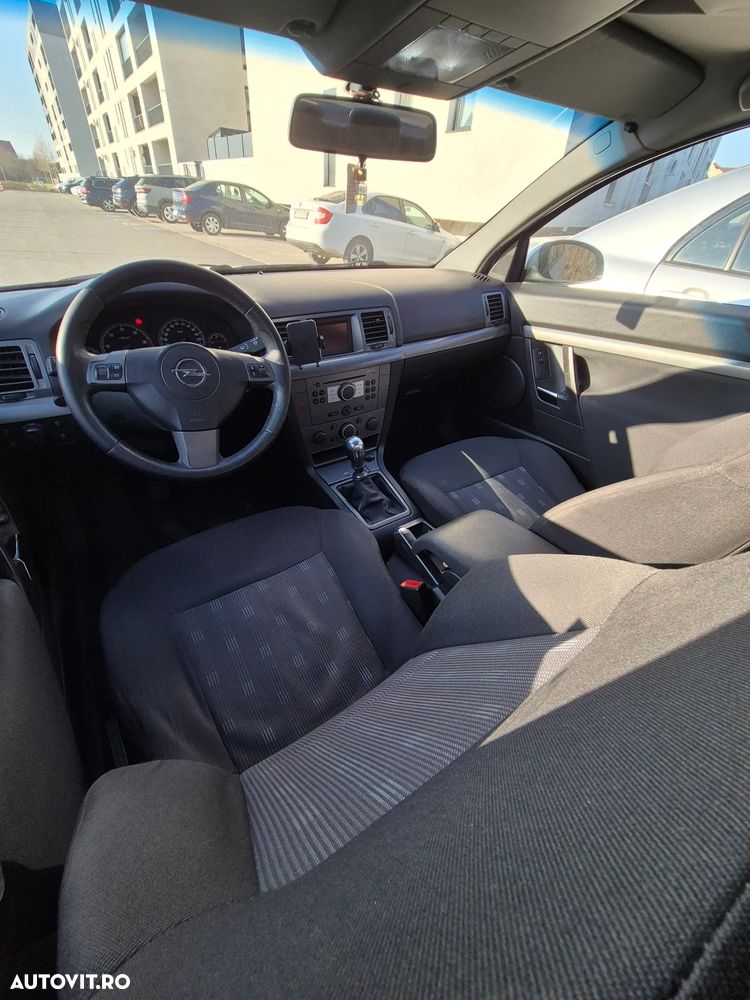 Opel Vectra 1.9 CDTI Essentia - 8
