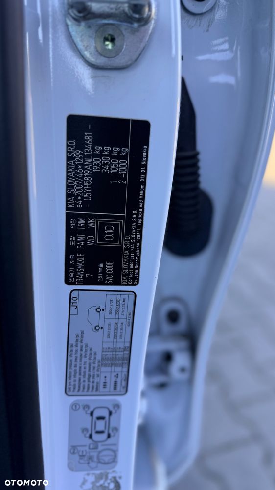 Kia Ceed - 10