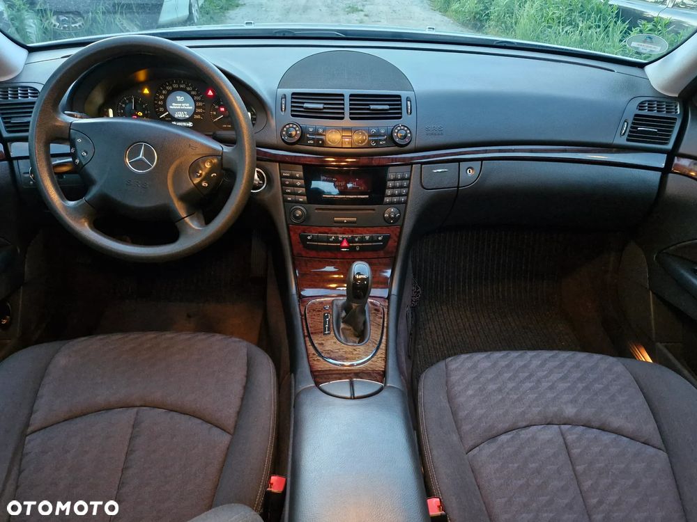 Mercedes-Benz Klasa E 200 Kompressor Automatik Elegance Sport Edition - 11