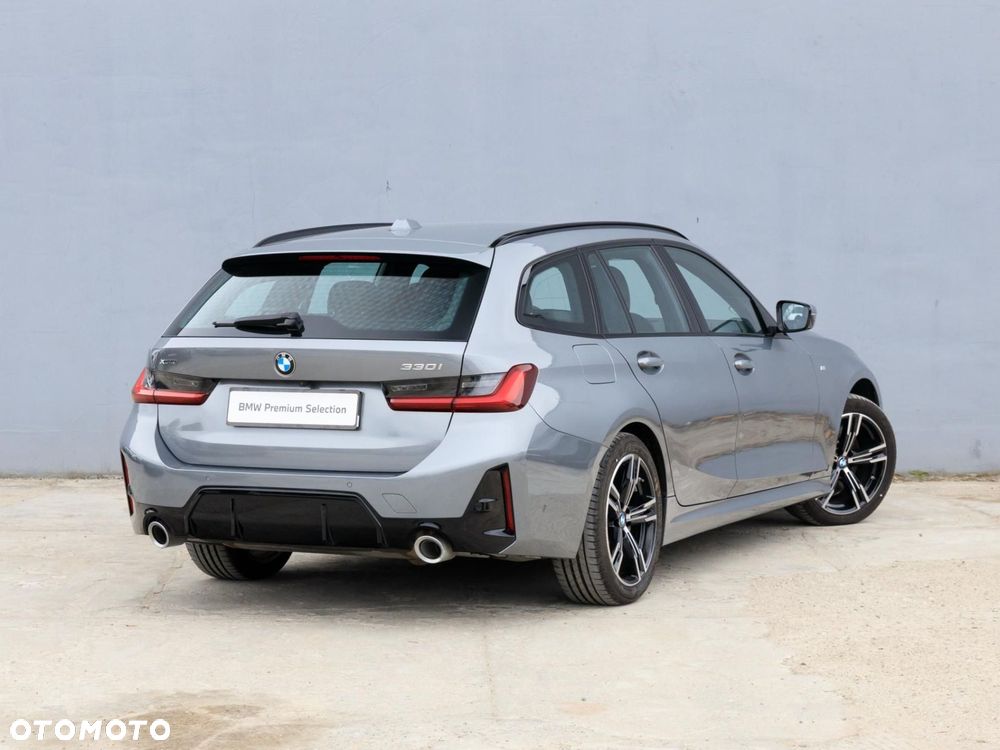 BMW Seria 3 330i xDrive M Sport sport - 3