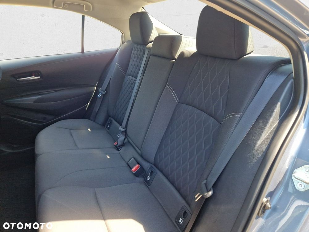 Toyota Corolla - 23
