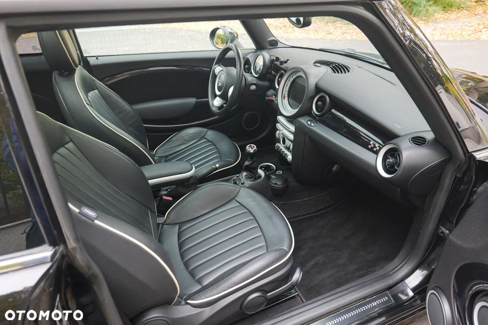 MINI Cooper JCW - 11