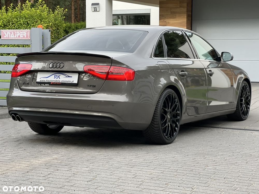 Audi A4 Limousine - 6